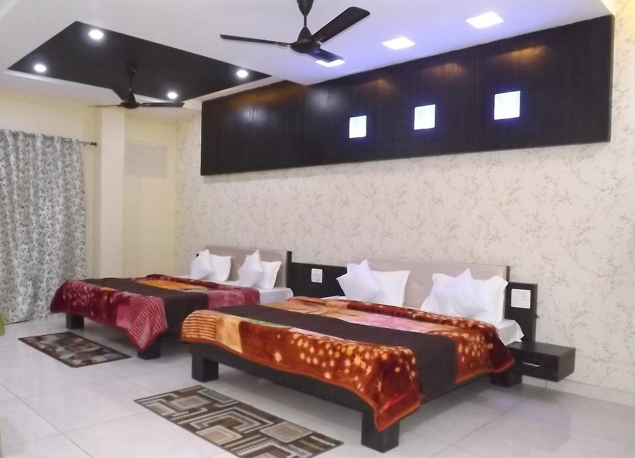 Oyo 30415 Hotel White City Anandpur  Екстер'єр фото